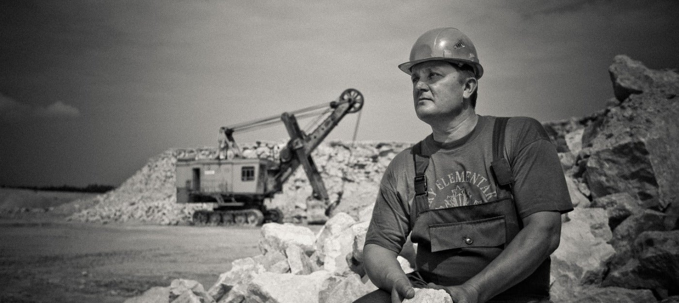 Miner working in heat - preventing heat related illnesses